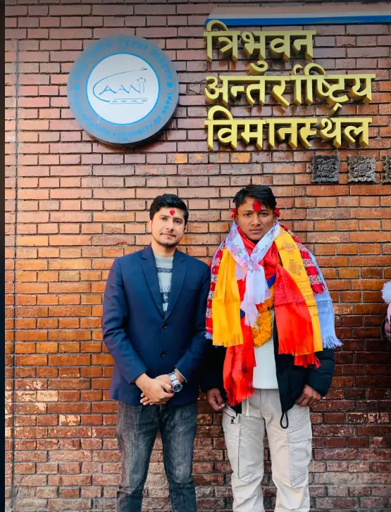 Student departing for Japan from Tribhuvan International Airport with an Akshara counselor